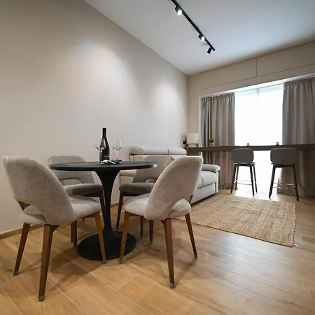 Me Too Exclusive - Interno Uno *