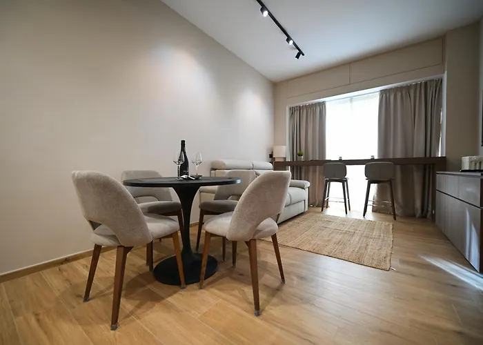 Me Too Exclusive - Interno Uno *